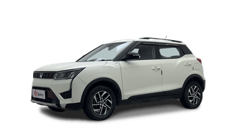 Used 2023 Mahindra XUV 300 W8 1.2 Petrol Petrol Manual Image