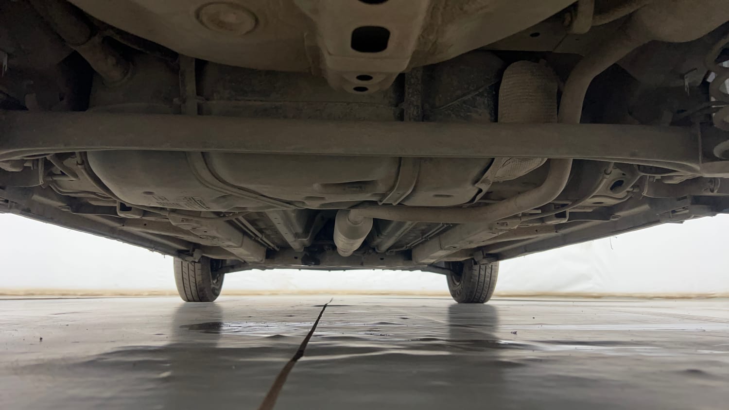 Used 2015 Maruti Suzuki Swift VXi Petrol Manual extra REAR UNDERBODY VIEW (TAKEN FROM REAR)