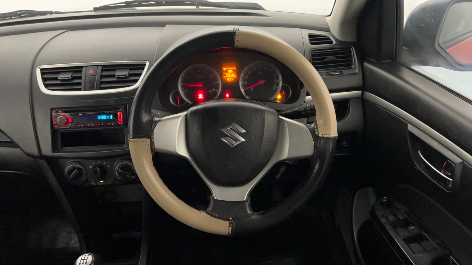 Used 2012 Maruti Suzuki Swift VXi Petrol Manual interior STEERING VIEW