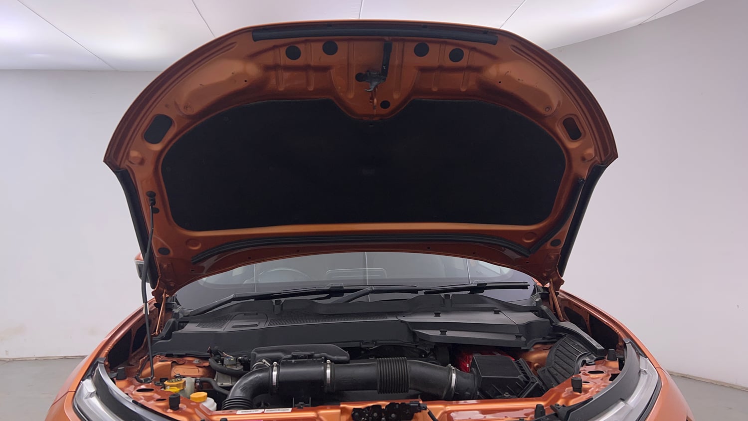 Used 2019 Tata Harrier XZ Diesel Manual engine ENGINE & BONNET OPEN FRONT VIEW