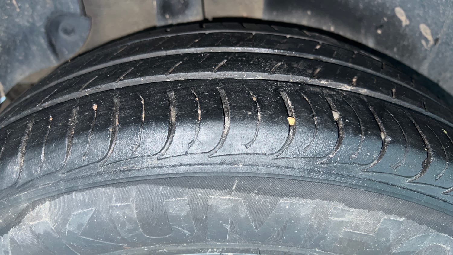 Used 2020 Kia Seltos HTK Plus 1.5 Petrol Manual tyres RIGHT REAR TYRE TREAD VIEW