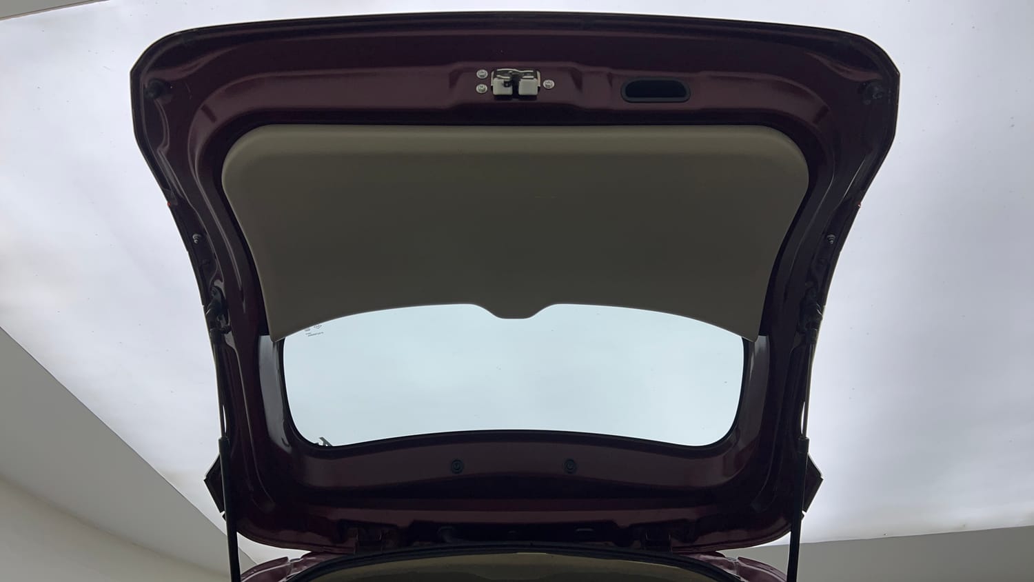 Used 2023 Maruti Suzuki Ertiga VXi (O) Petrol Manual interior DICKY DOOR OPEN VIEW