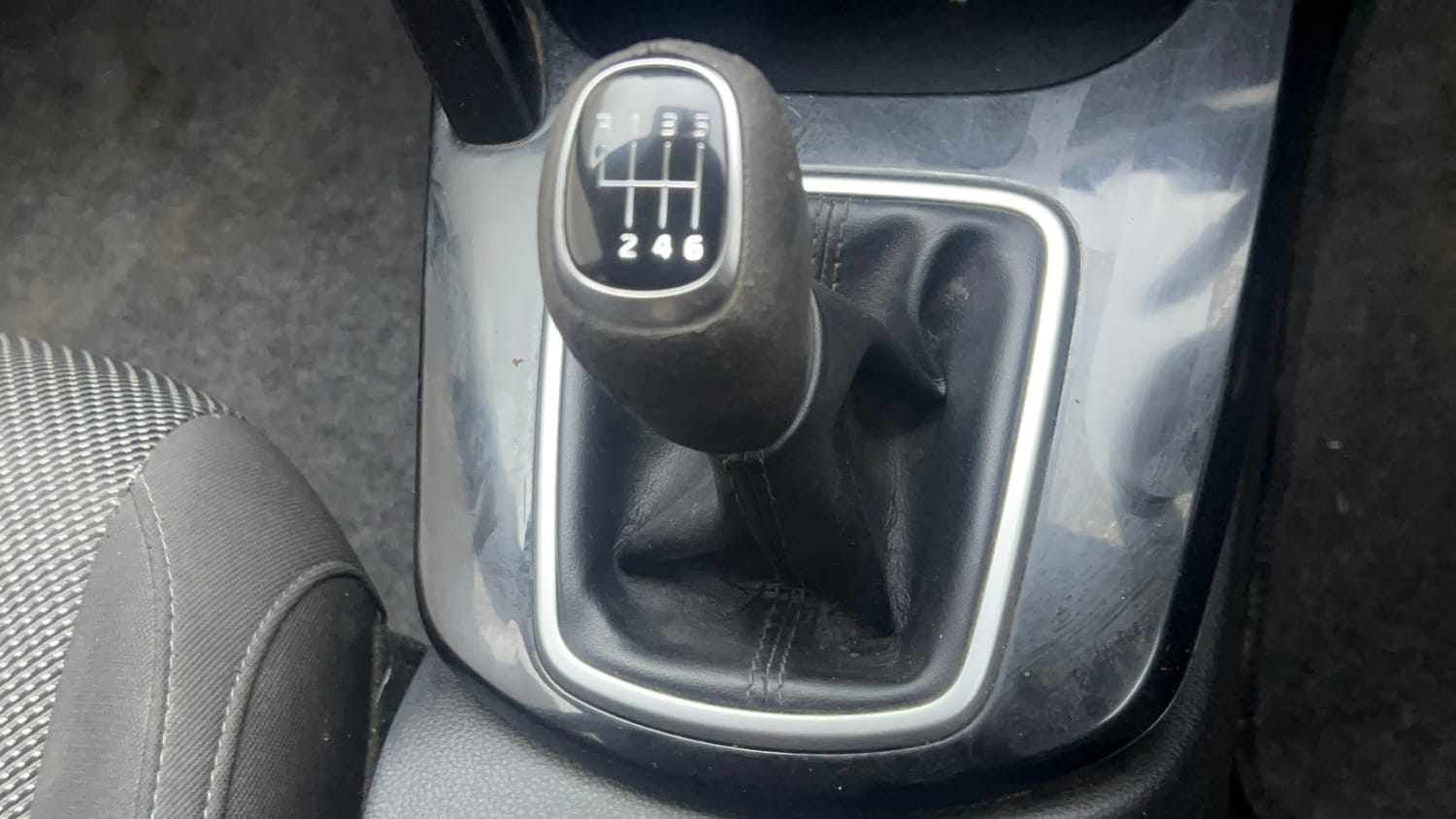 Used 2020 Kia Seltos HTK Plus 1.5 Petrol Manual interior GEAR  KNOB VIEW
