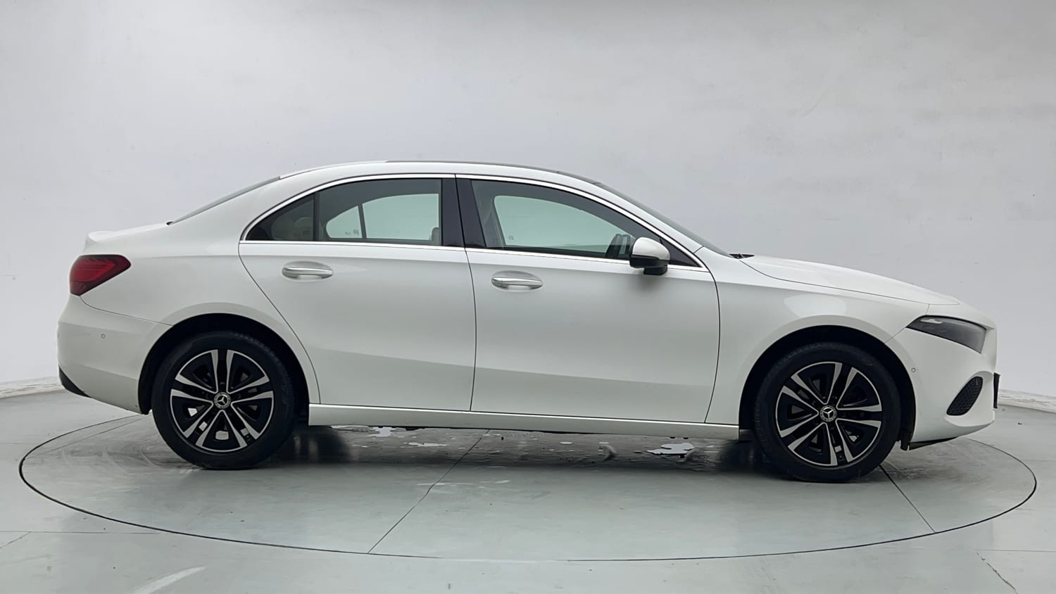 2024 Mercedes-Benz A-Class Limousine 200-5