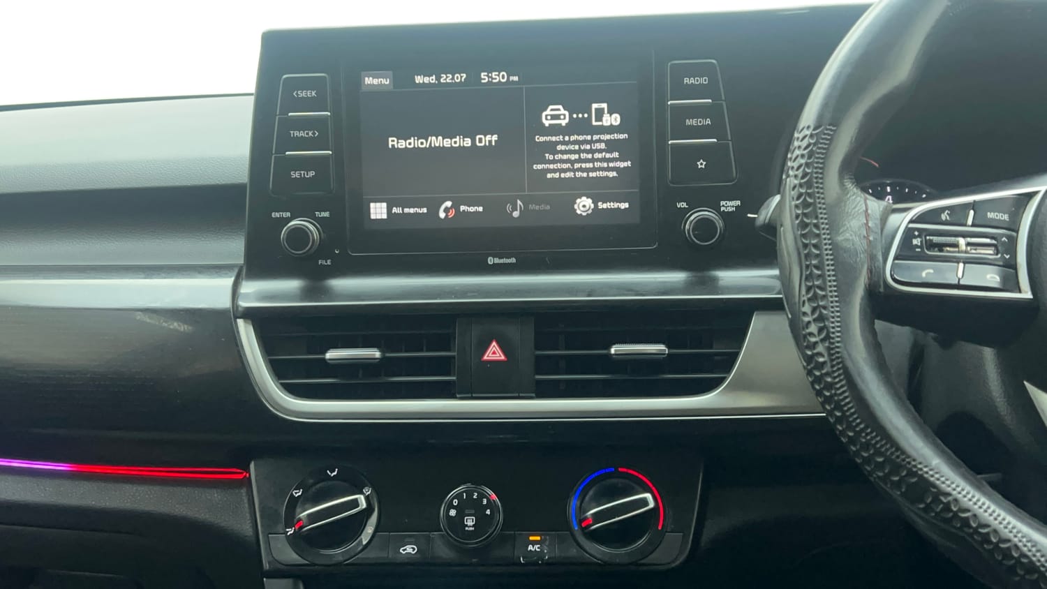 Used 2020 Kia Seltos HTK Plus 1.5 Petrol Manual top_features Integrated (in-dash) music system