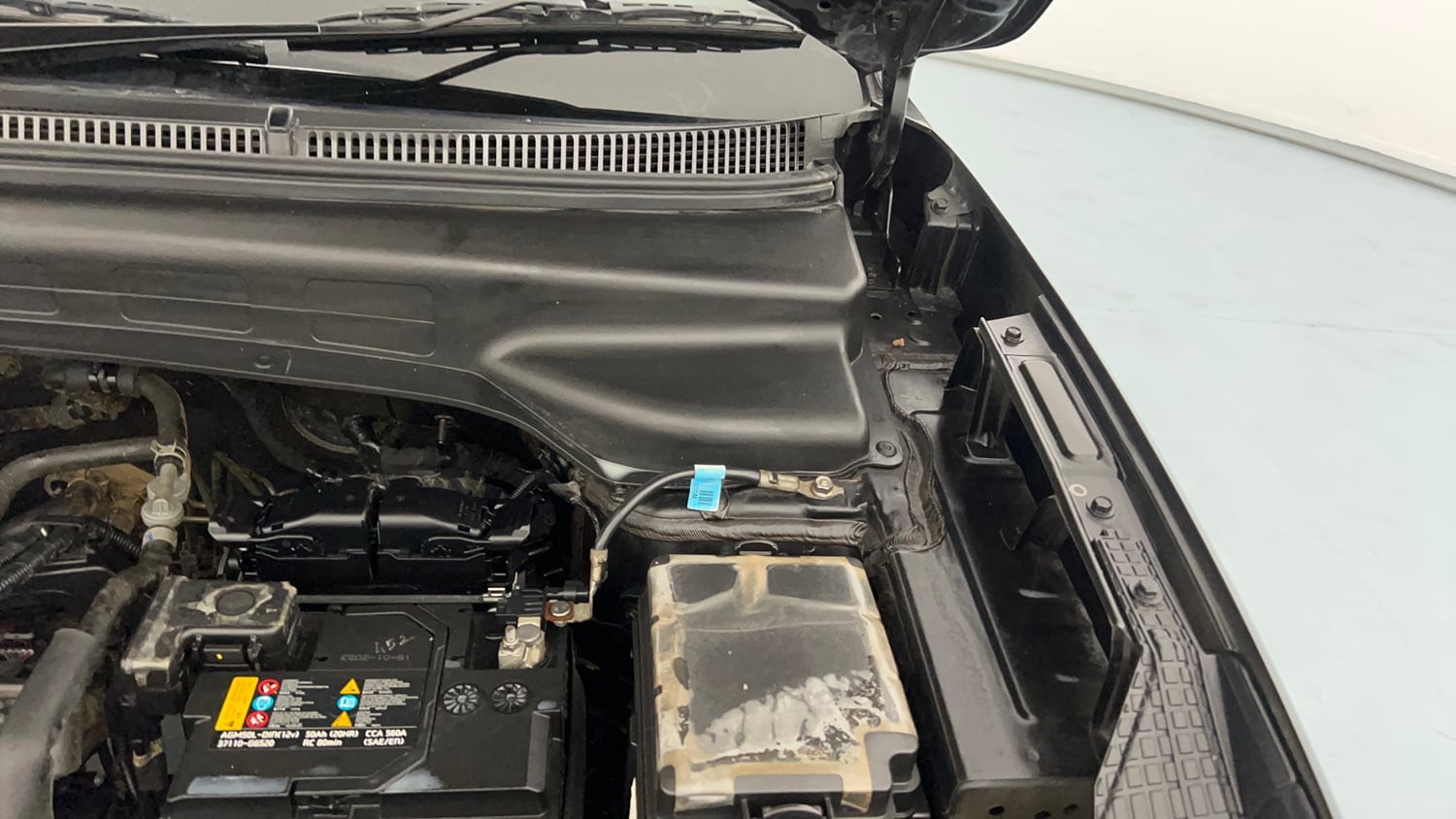 Used 2023 Hyundai Creta SX 1.5 Petrol Petrol Manual engine ENGINE LEFT SIDE HINGE & APRON VIEW