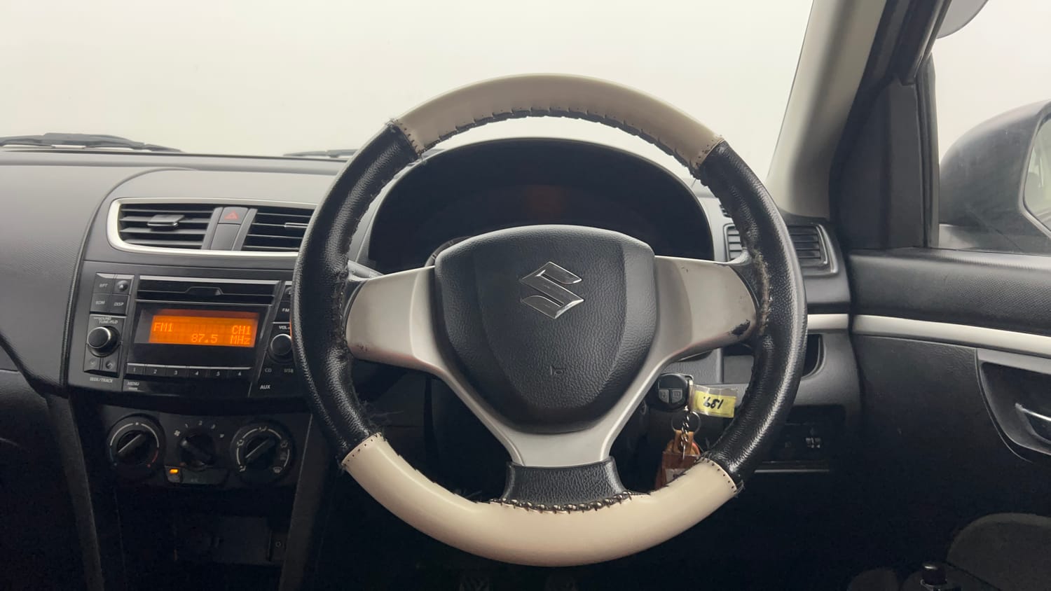 Used 2015 Maruti Suzuki Swift VXi Petrol Manual interior STEERING VIEW