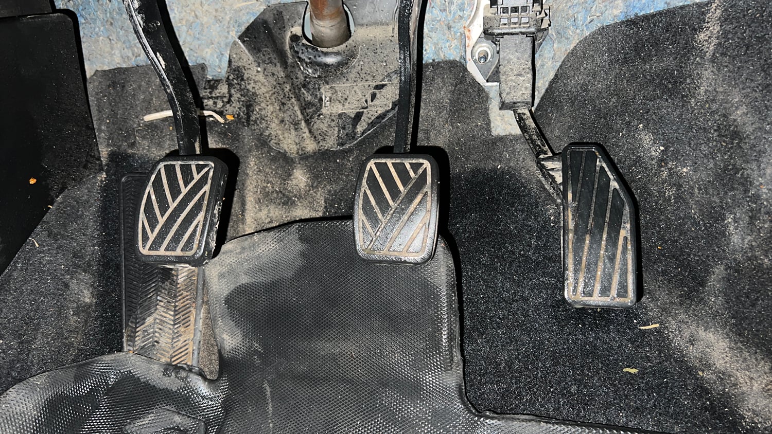 Used 2024 Maruti Suzuki Baleno Alpha MT Petrol Manual interior PEDALS VIEW