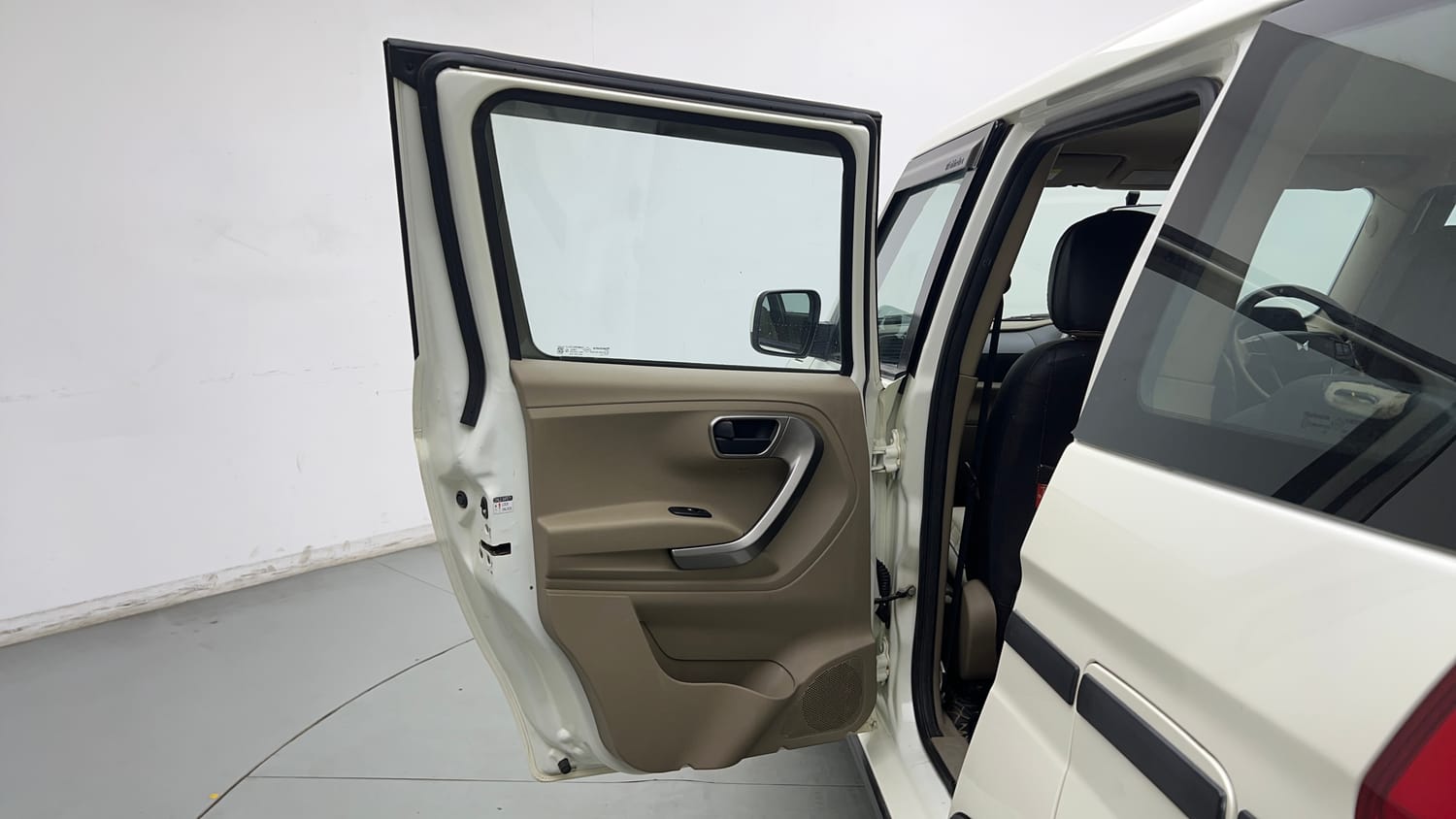 2023 Mahindra Bolero Neo N10-22