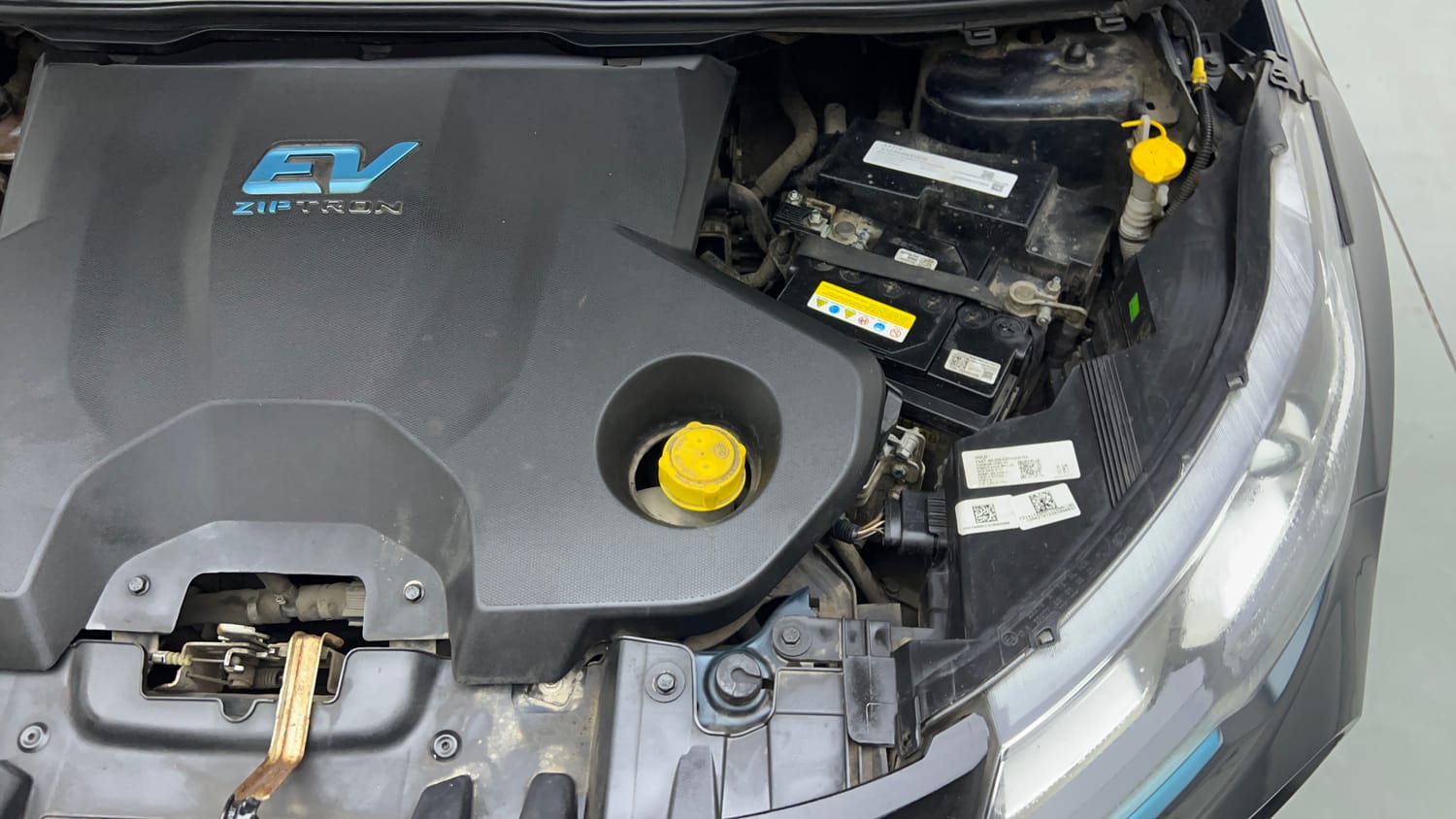 Used 2022 Tata Nexon EV Prime XZ Plus LUX Electric Automatic engine ENGINE LEFT SIDE VIEW