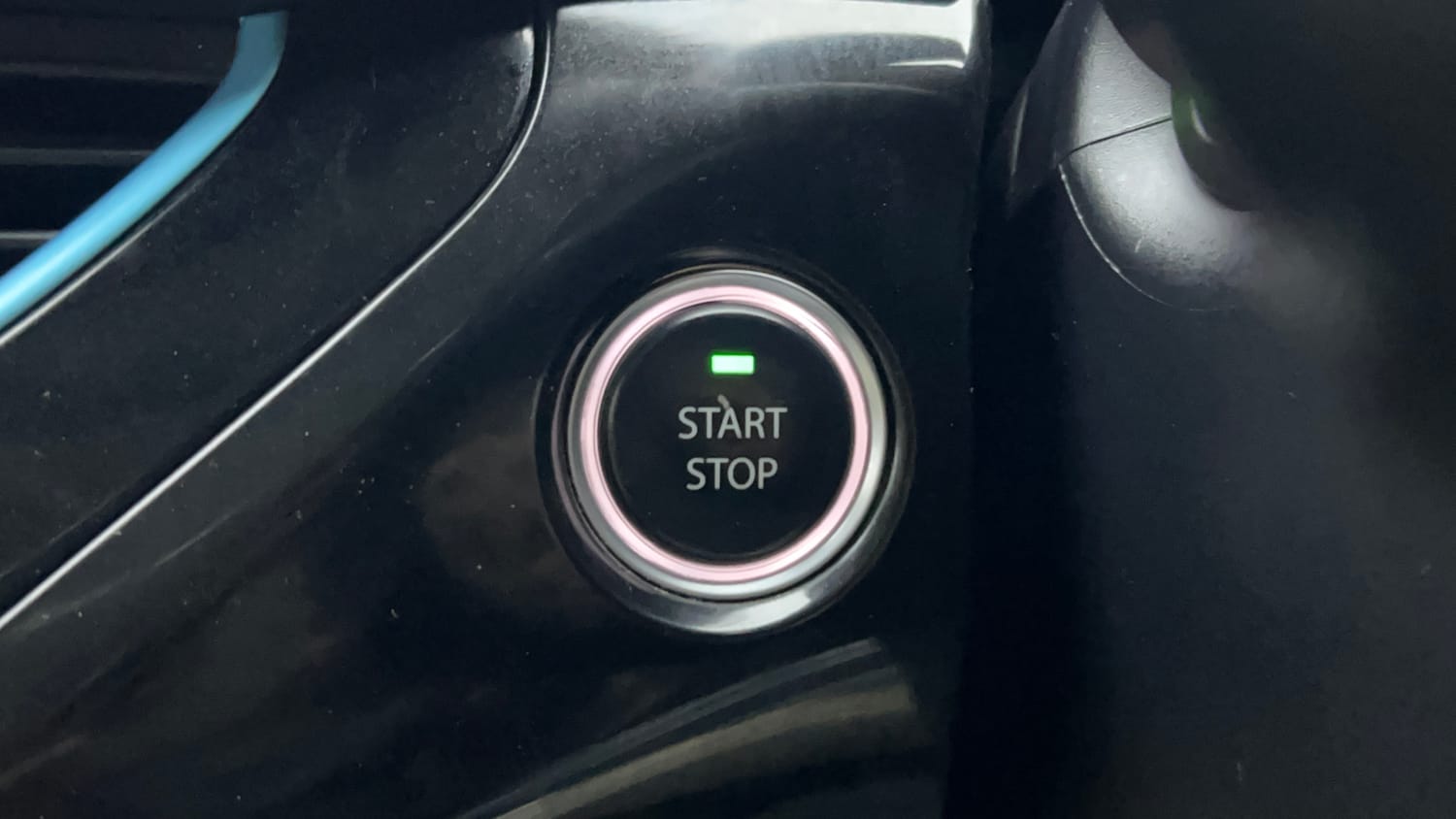 Used 2022 Tata Nexon EV Prime XZ Plus LUX Electric Automatic top_features Keyless start