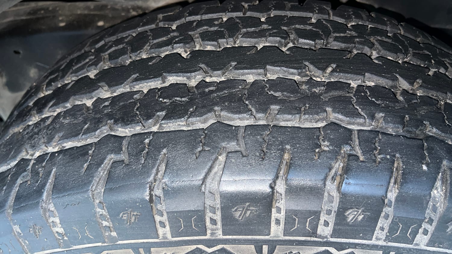 Used 2022 mahindra Thar LX Hard Top Petrol MT 4WD Petrol Manual tyres LEFT REAR TYRE TREAD VIEW