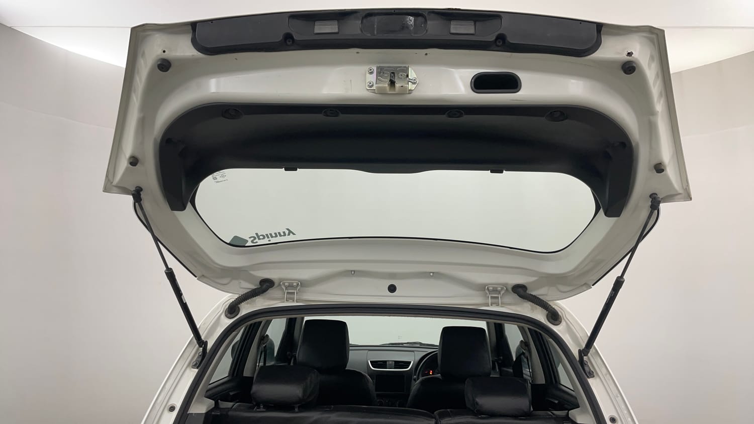 Used 2017 Maruti Suzuki Swift Lxi (O) Petrol Manual interior DICKY DOOR OPEN VIEW