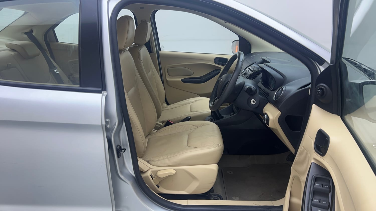 2015 Ford Figo Aspire Titanium 1.2 Ti-VCT-17