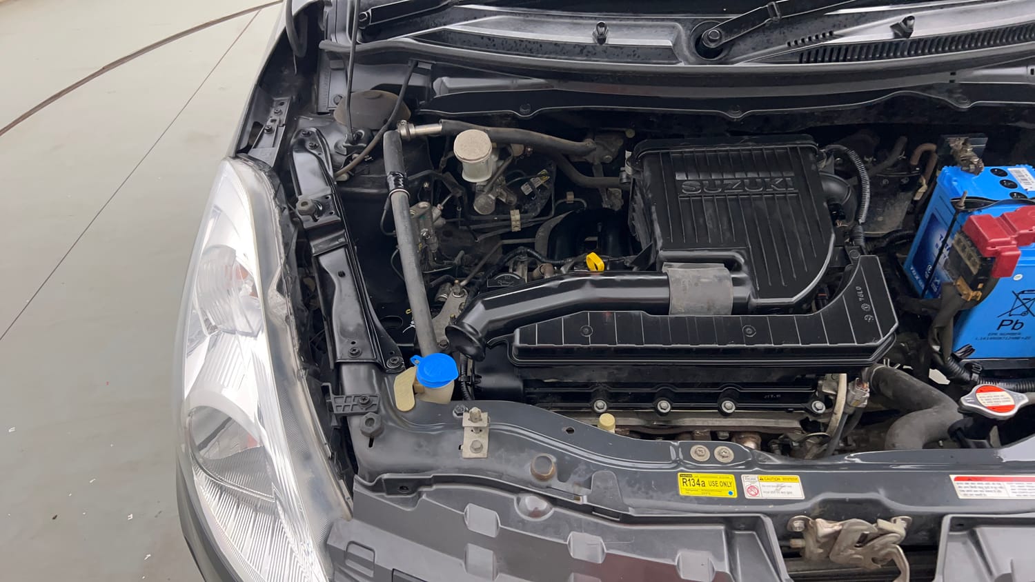 Used 2015 Maruti Suzuki Swift VXi Petrol Manual engine ENGINE RIGHT SIDE VIEW