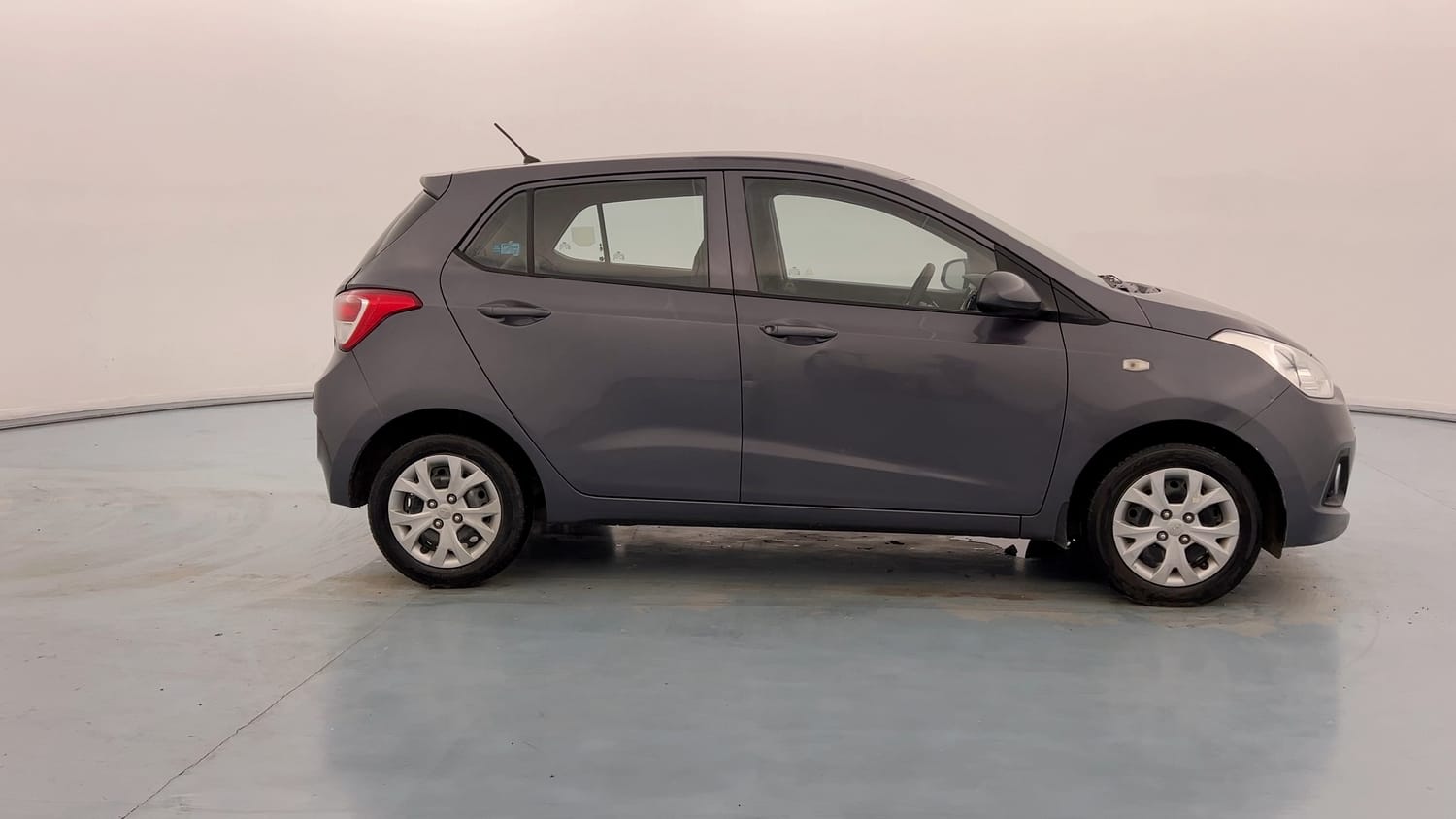 Used 2014 Hyundai Grand i10 Magna 1.2 Kappa VTVT Petrol Manual exterior RIGHT SIDE VIEW