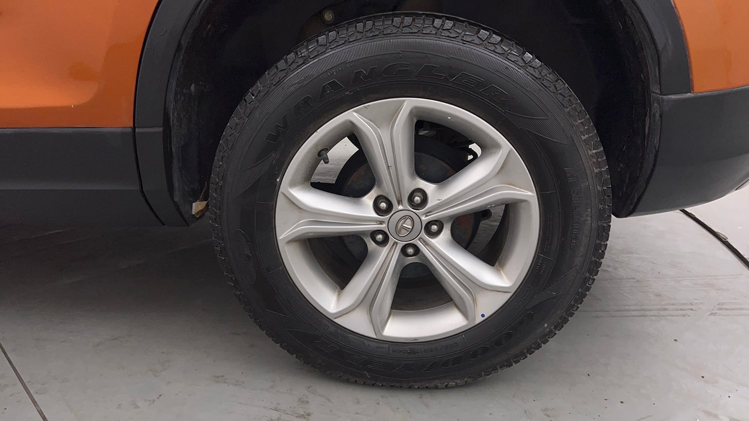 Used 2019 Tata Harrier XZ Diesel Manual tyres LEFT REAR TYRE RIM VIEW