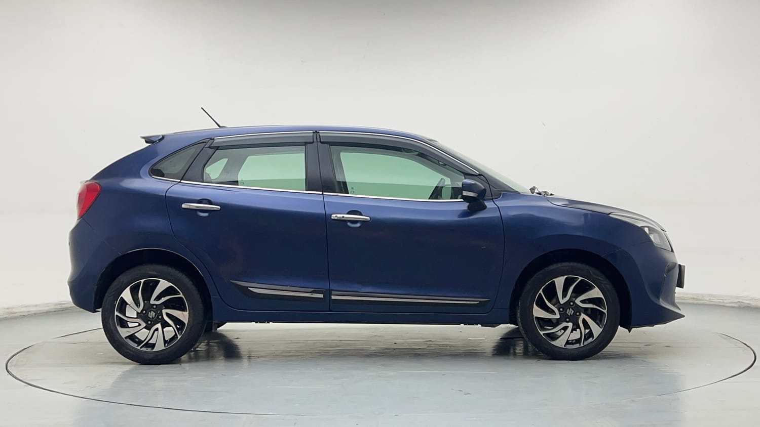 Used 2020 Maruti Suzuki Baleno Alpha Petrol Manual exterior RIGHT SIDE VIEW