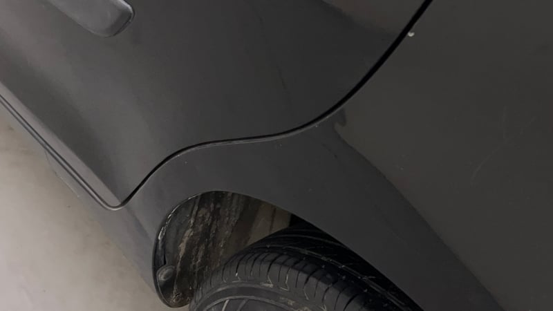 Used 2014 Maruti Suzuki Swift LXi Petrol Manual dents MINOR DENT