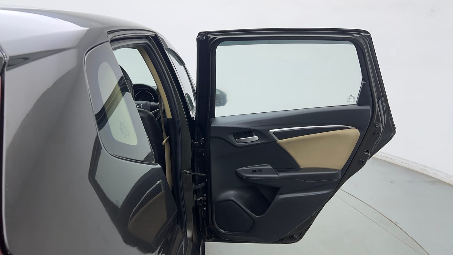 2016 Honda Jazz V AT Petrol-20