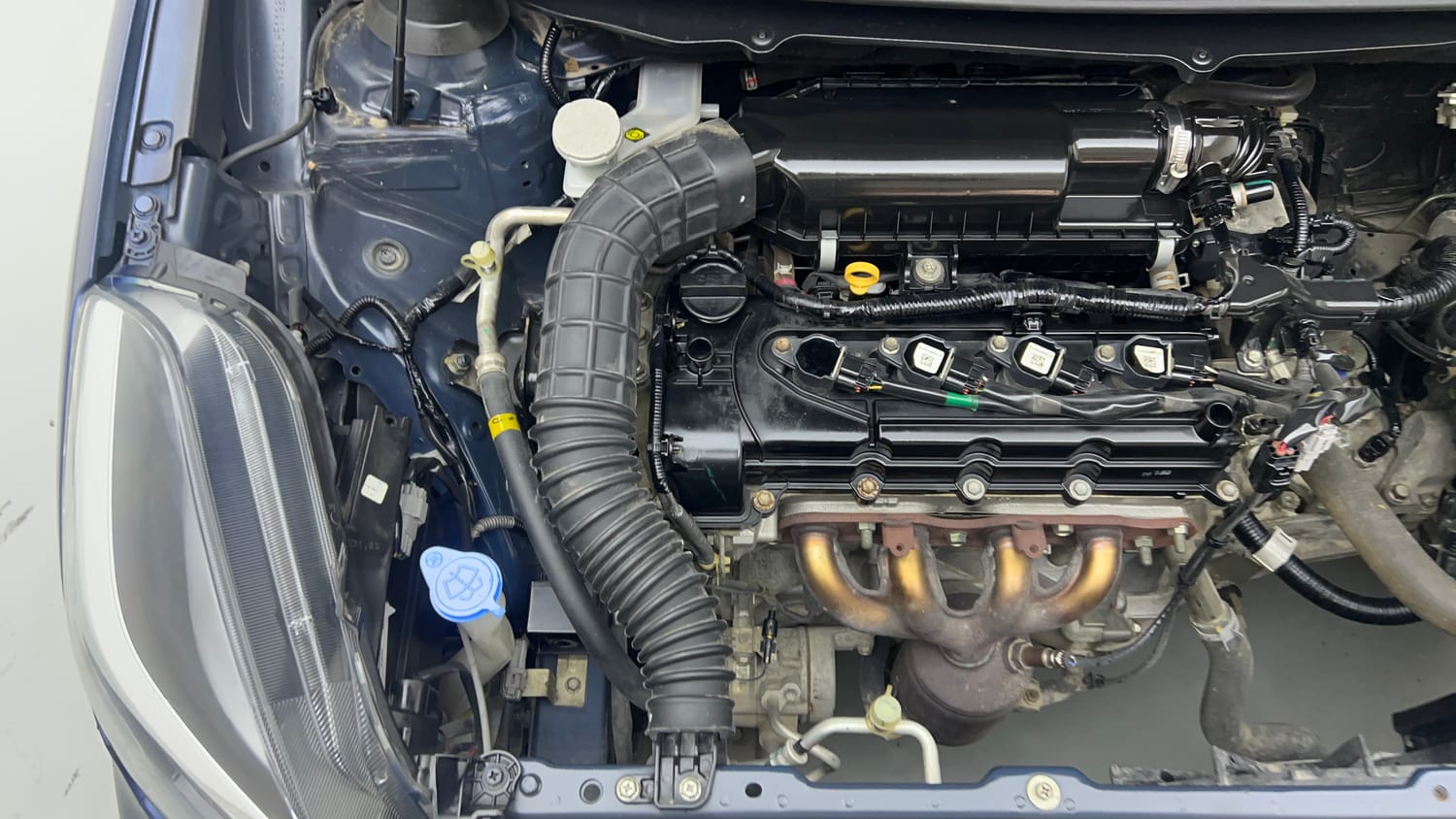 Used 2020 Maruti Suzuki Baleno Alpha Petrol Manual engine ENGINE RIGHT SIDE VIEW