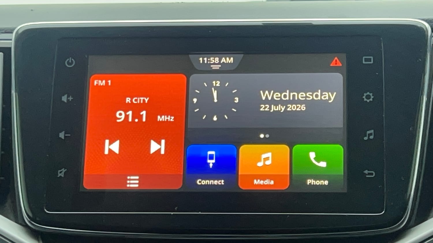 Used 2020 Maruti Suzuki Baleno Alpha Petrol Manual top_features Touch screen infotainment system