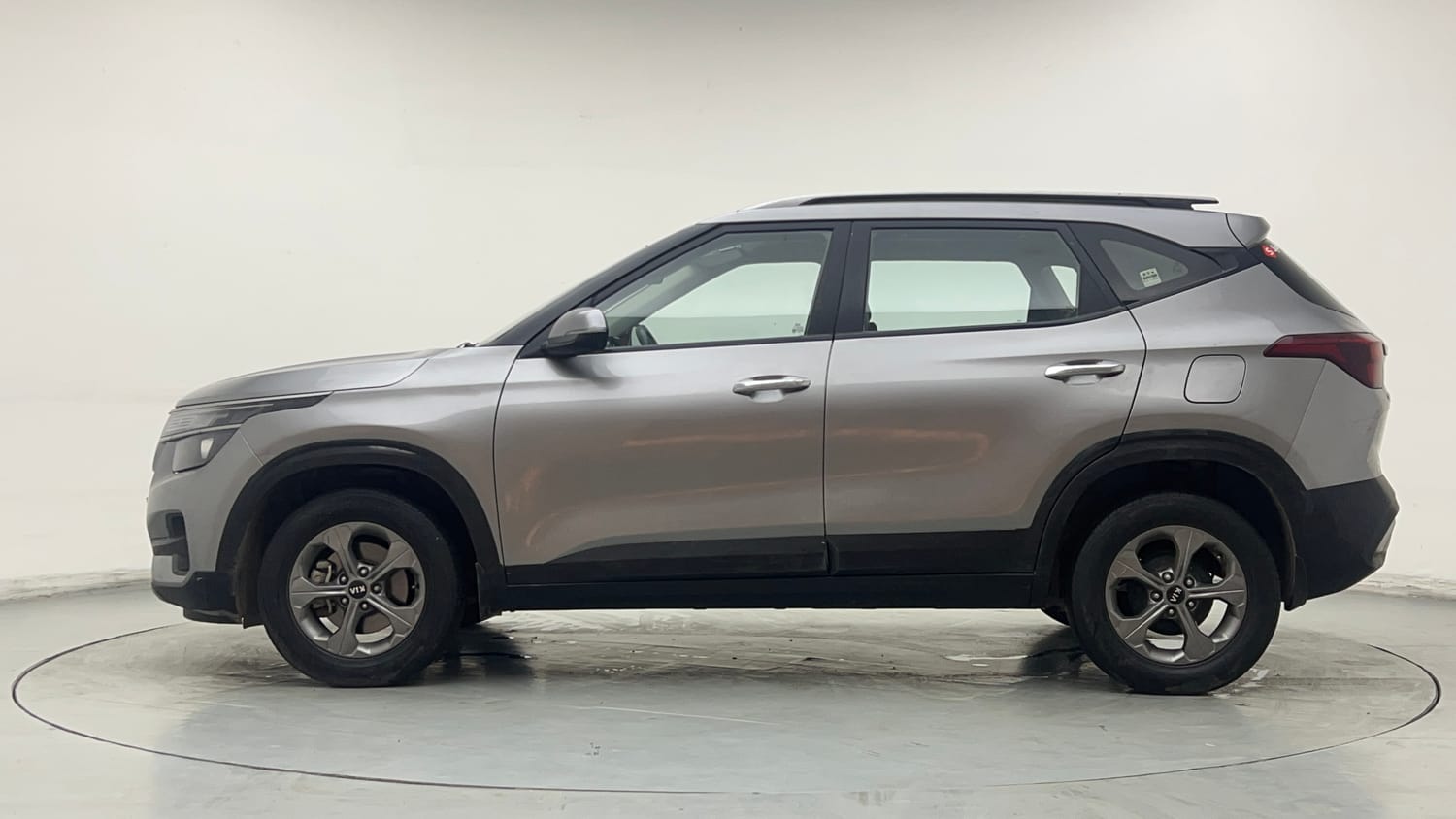 Used 2020 Kia Seltos HTK Plus 1.5 Petrol Manual exterior LEFT SIDE VIEW