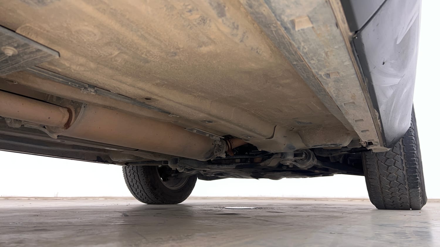 Used 2019 Tata Harrier XZ Diesel Manual extra REAR RIGHT UNDERBODY VIEW