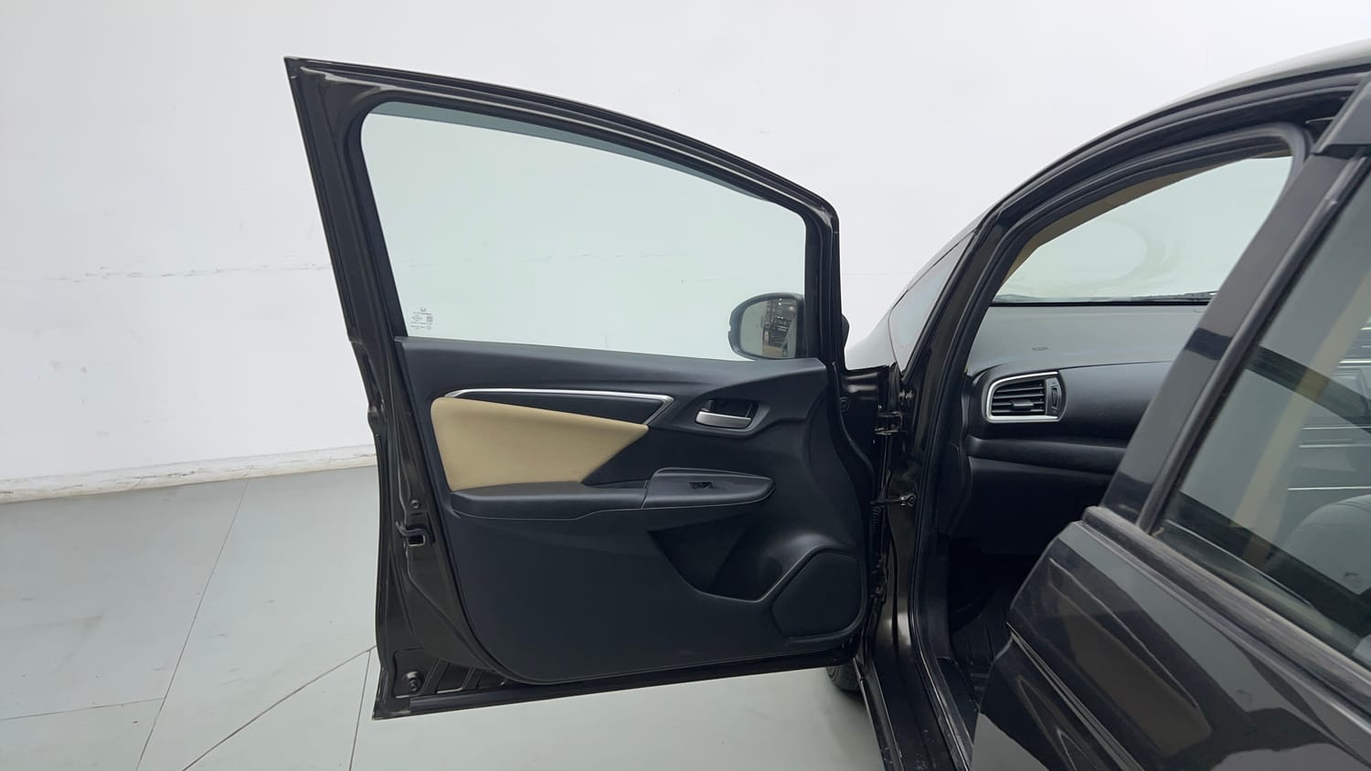 2016 Honda Jazz V AT Petrol-21