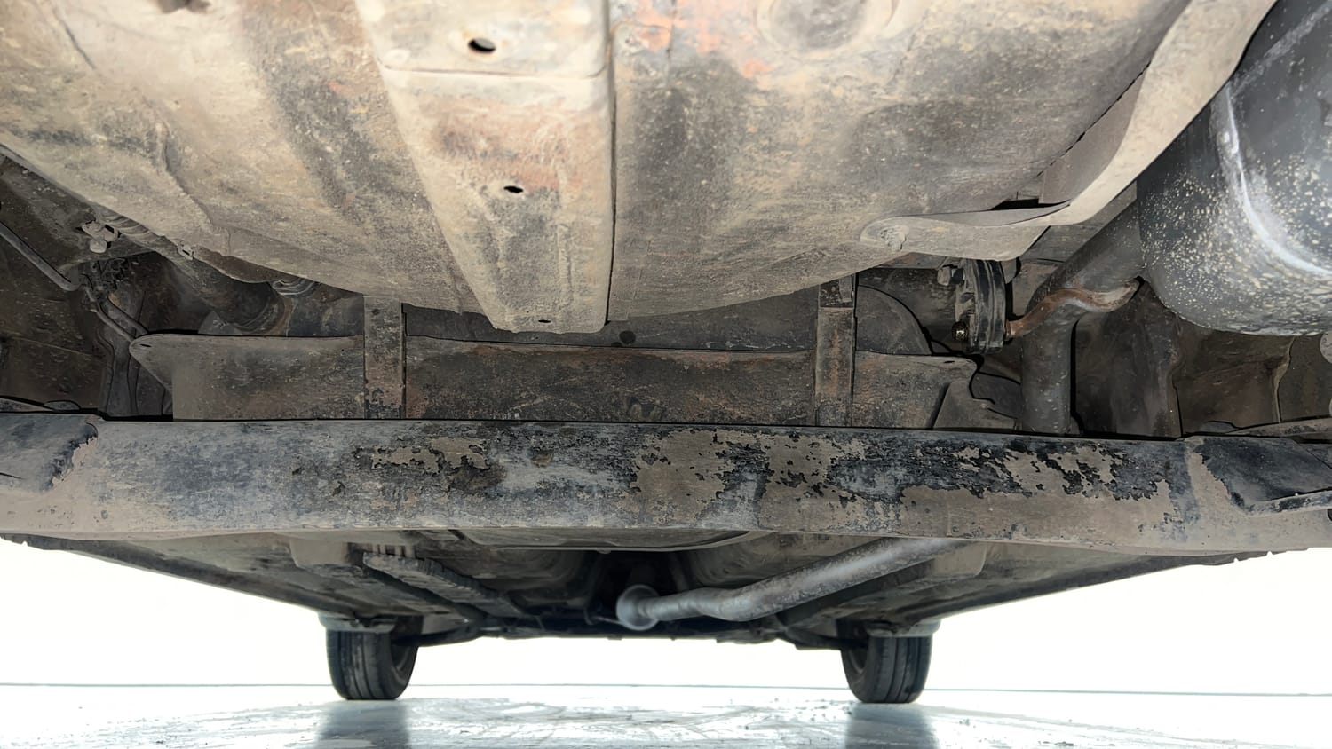 Used 2014 Hyundai Grand i10 Magna 1.2 Kappa VTVT Petrol Manual extra REAR UNDERBODY VIEW (TAKEN FROM REAR)