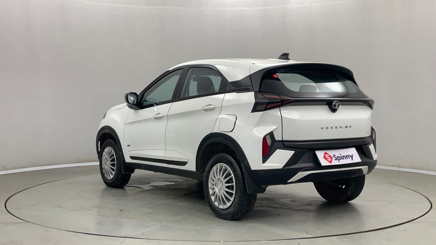 2023 Tata Nexon EV Creative Plus Medium Range - Photo 3