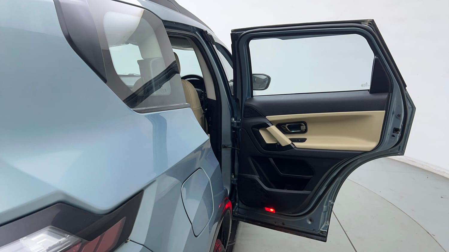 Used 2022 Tata Safari XZA Plus Diesel Automatic interior RIGHT REAR DOOR OPEN VIEW