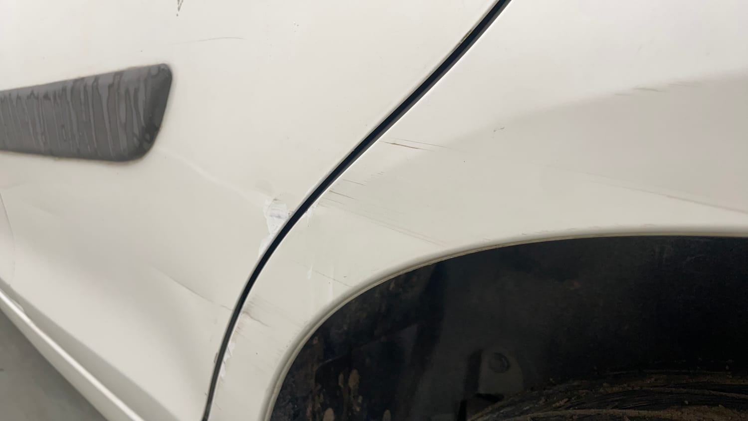 Used 2017 Maruti Suzuki Swift Lxi (O) Petrol Manual dents MINOR SCRATCH
