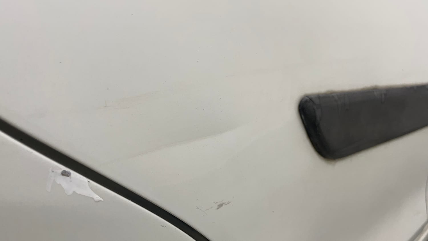 Used 2017 Maruti Suzuki Swift Lxi (O) Petrol Manual dents MINOR SCRATCH