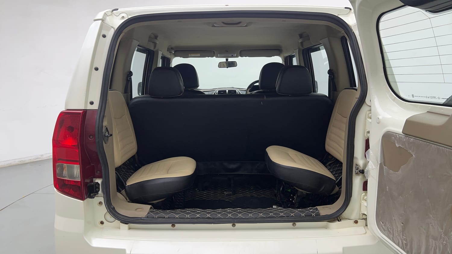 2023 Mahindra Bolero Neo N10-26