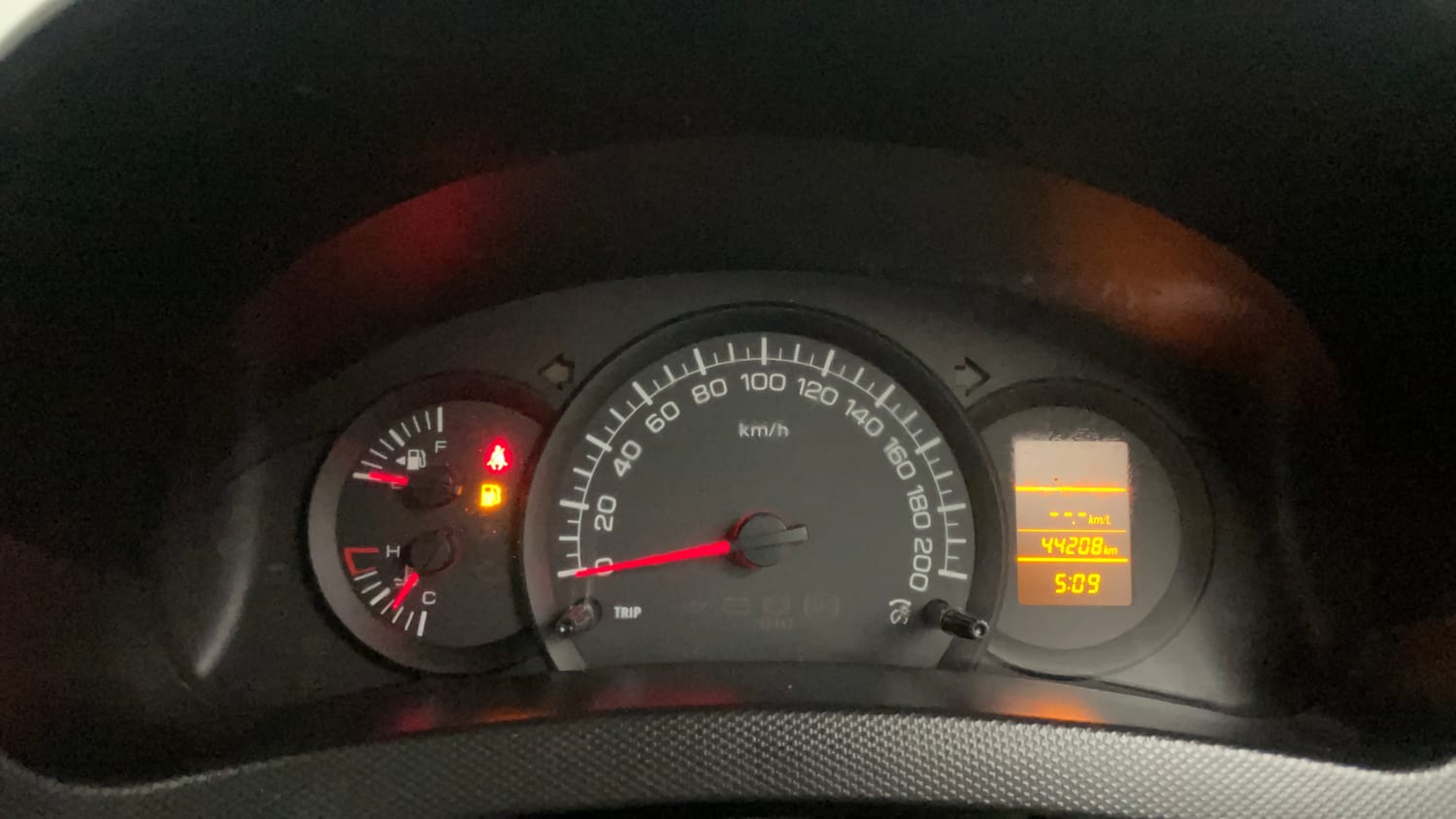 Used 2017 Maruti Suzuki Swift Lxi (O) Petrol Manual interior CLUSTERMETER VIEW