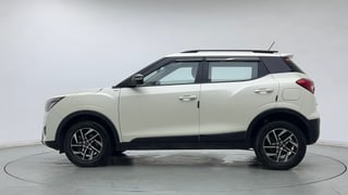 Used 2023 Mahindra XUV 300 W8 1.2 Petrol Petrol Manual exterior LEFT SIDE VIEW