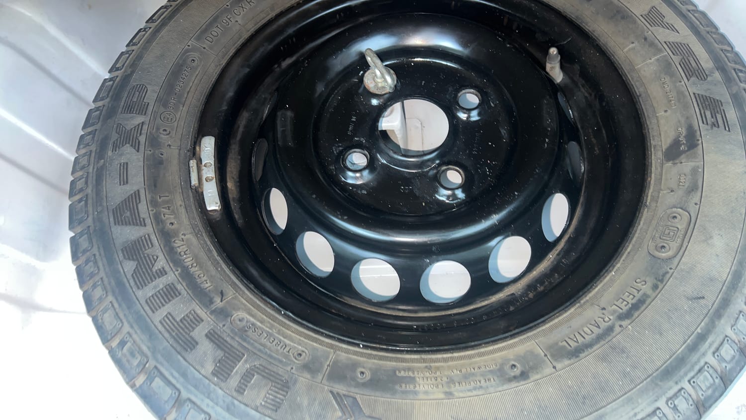 Used 2016 Maruti Suzuki Alto 800 LXi Petrol Manual tyres SPARE TYRE VIEW