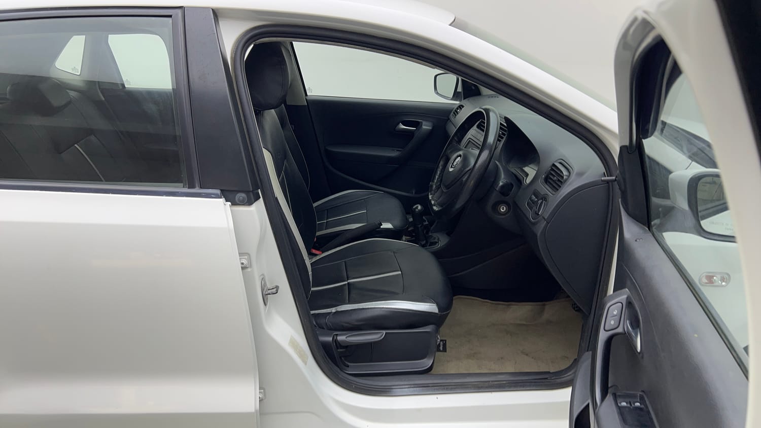 2015 Volkswagen Polo Trendline 1.2L (P)-17