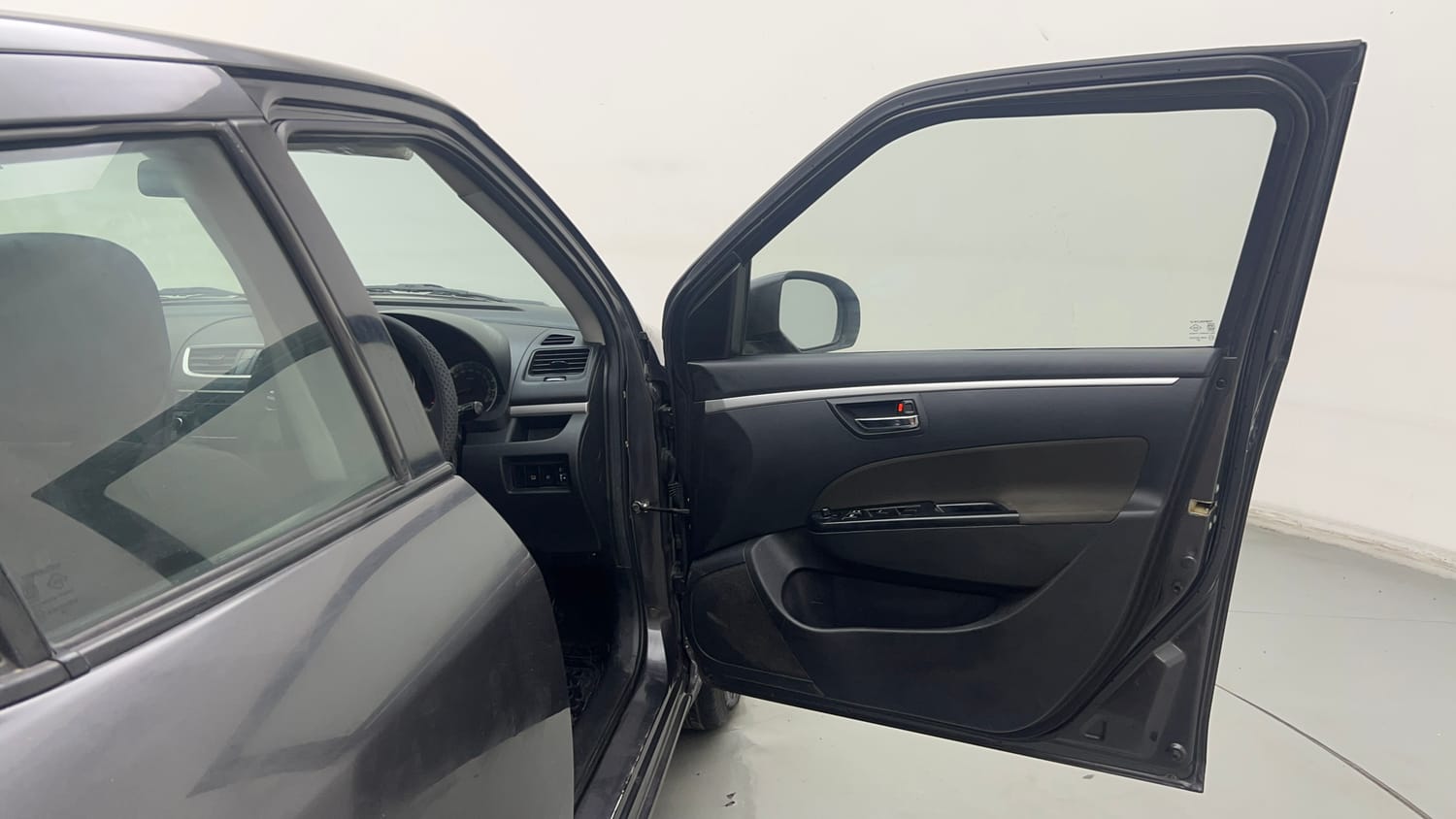 Used 2016 Maruti Suzuki Swift VXi Petrol Manual interior RIGHT FRONT DOOR OPEN VIEW