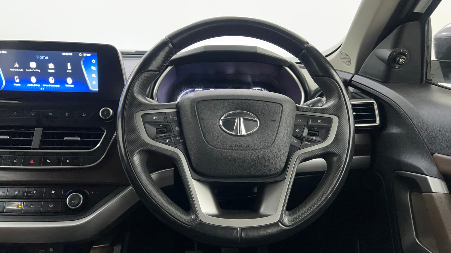 Used 2022 Tata Harrier XZ Plus Diesel Manual interior STEERING VIEW