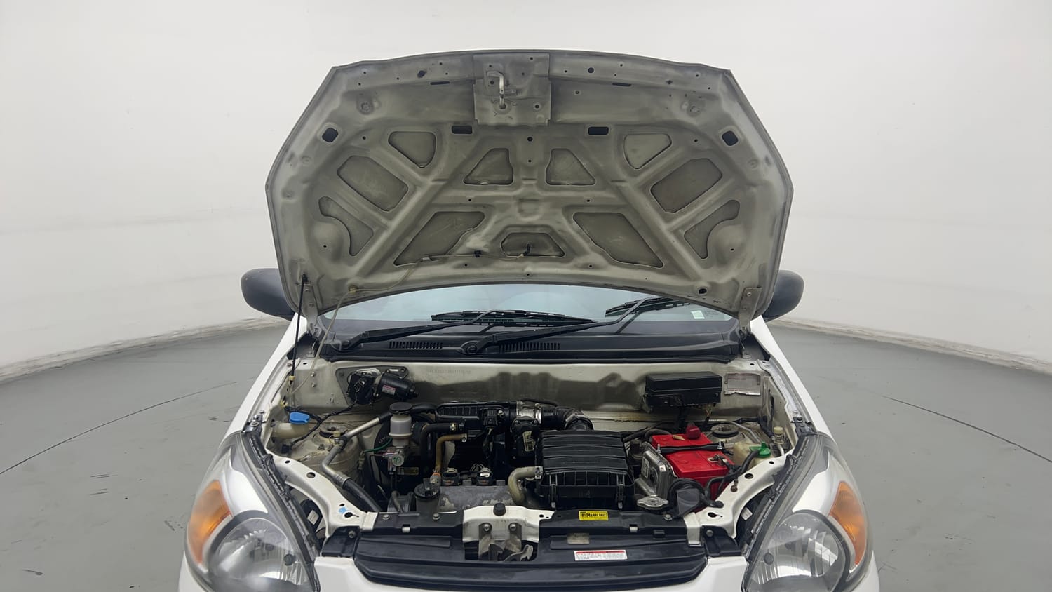 Used 2016 Maruti Suzuki Alto 800 LXi Petrol Manual engine ENGINE & BONNET OPEN FRONT VIEW