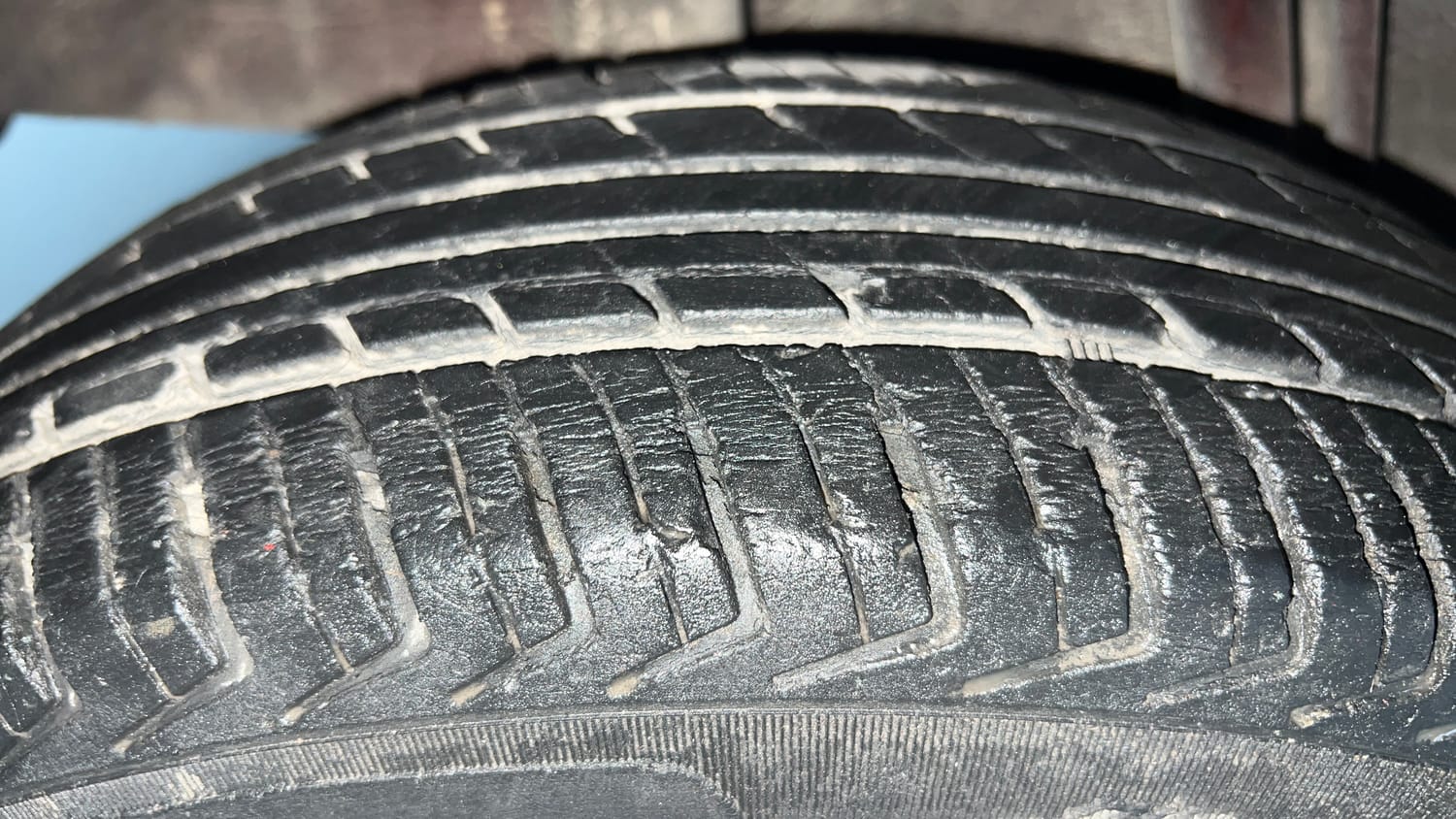 Used 2018 Renault Kwid 1.0 RXT Petrol Manual tyres RIGHT REAR TYRE TREAD VIEW