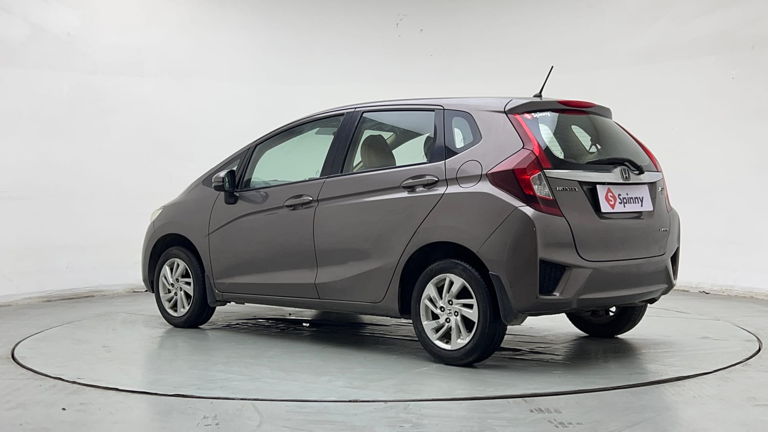 2015 Honda Jazz V Petrol-2