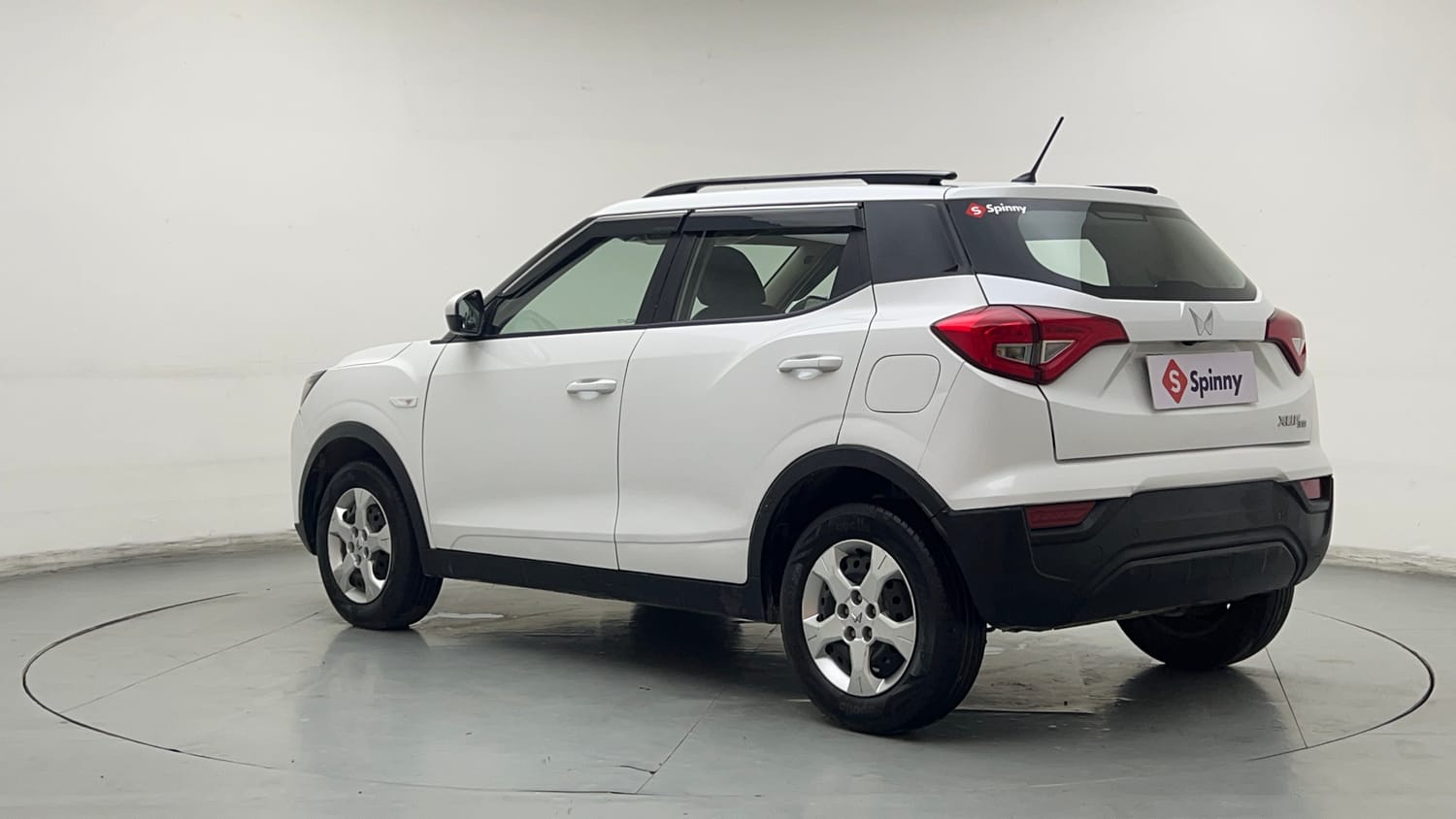 Used 2023 Mahindra XUV 300 W6 1.2 Petrol Petrol Manual exterior LEFT REAR CORNER VIEW