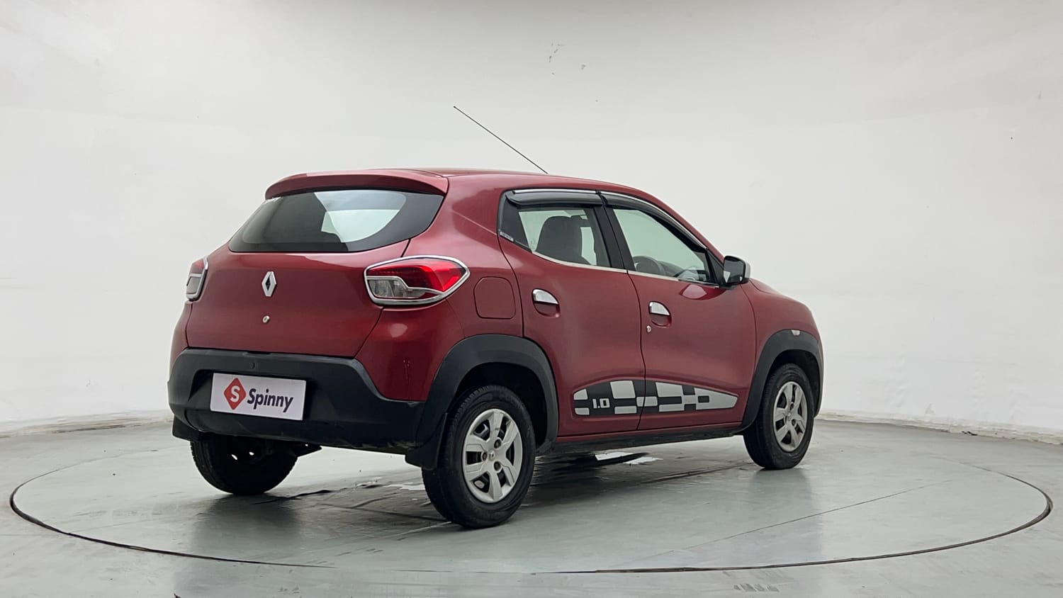 Used 2018 Renault Kwid 1.0 RXT Petrol Manual exterior RIGHT REAR CORNER VIEW