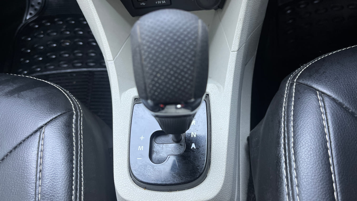 Used 2024 Tata Tiago XZA Plus Petrol Automatic interior GEAR  KNOB VIEW