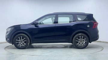 Used 2024 Mahindra XUV700 AX7 Luxury Pack Petrol AT 7 STR Petrol Automatic Image