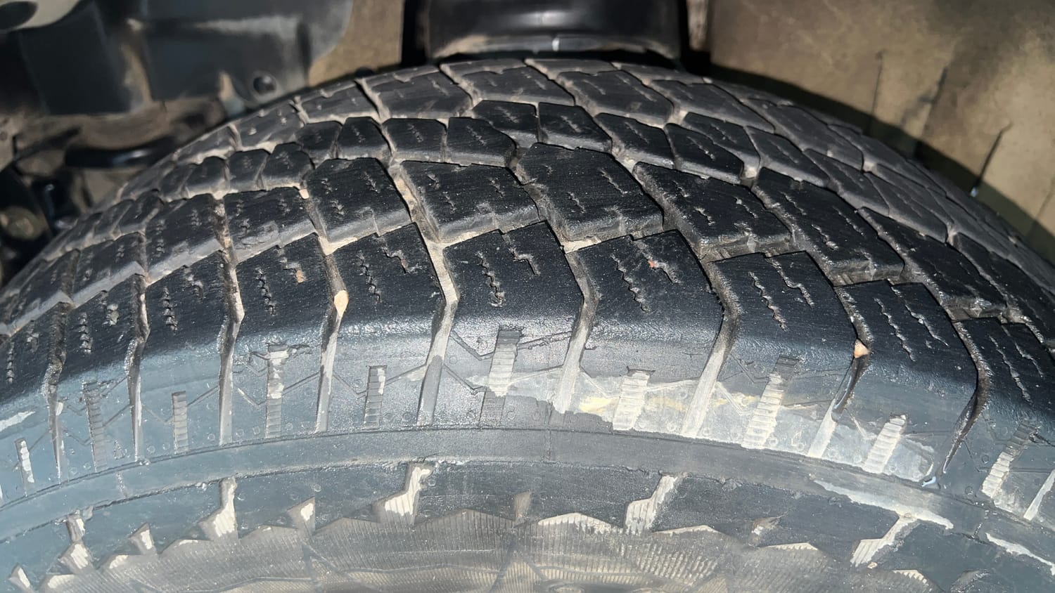 Used 2023 mahindra Thar LX Hard Top Diesel AT 4WD Diesel Automatic tyres LEFT FRONT TYRE TREAD VIEW