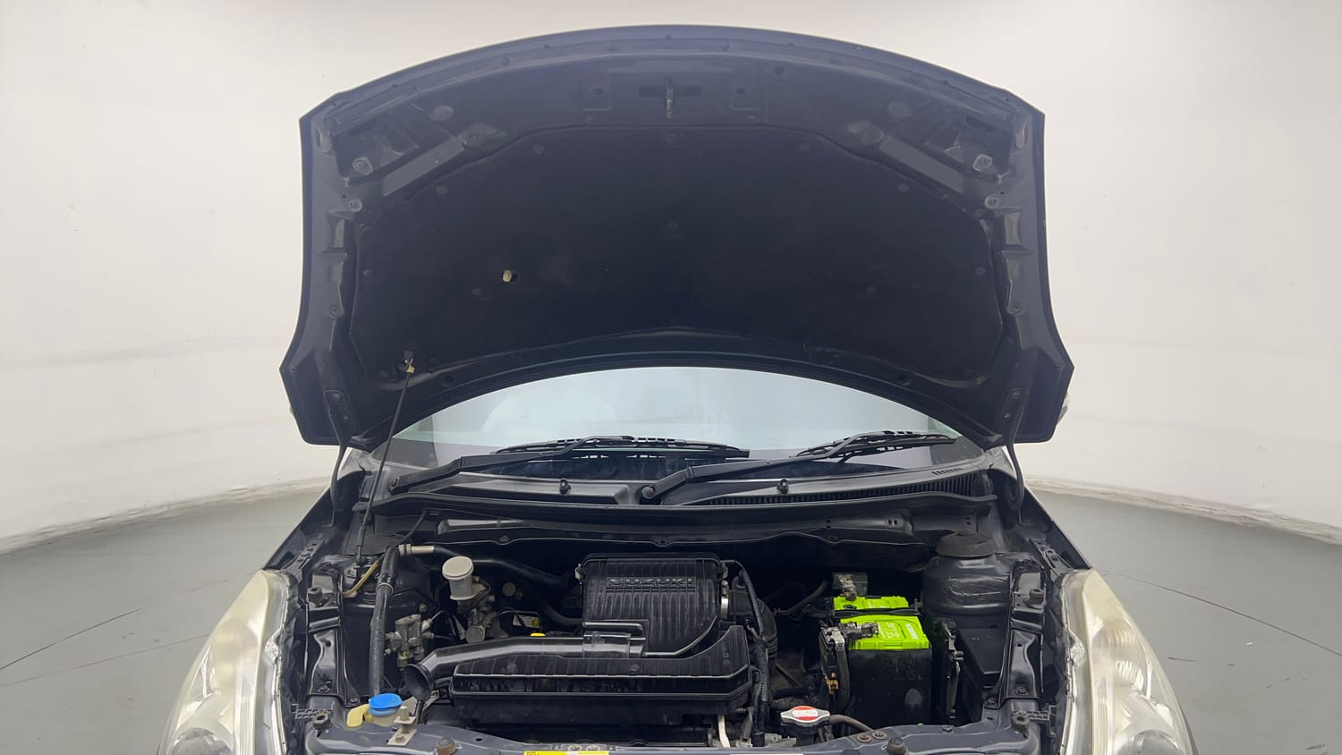 Used 2016 Maruti Suzuki Swift VXi Petrol Manual engine ENGINE & BONNET OPEN FRONT VIEW